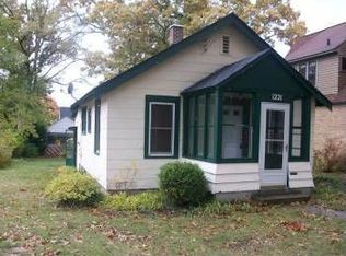 1221 Underwood Ave SE, Grand Rapids, MI