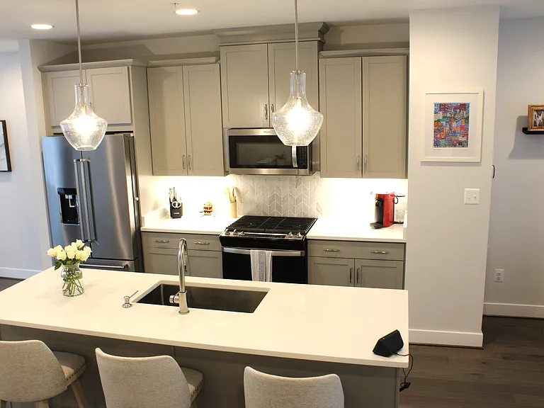 5040 Oakmoore Dr — Photo 6
