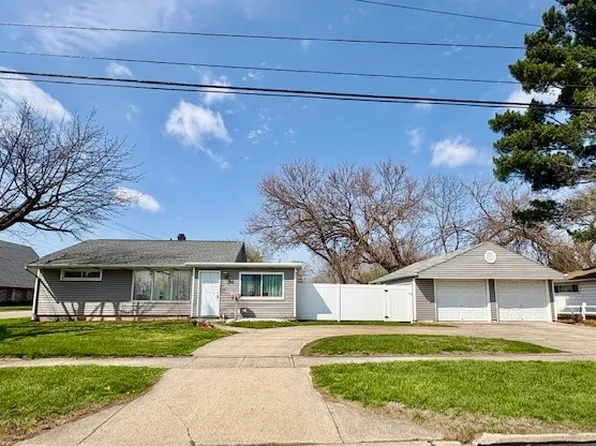 2151 S Smithville Rd, Kettering, OH 45420