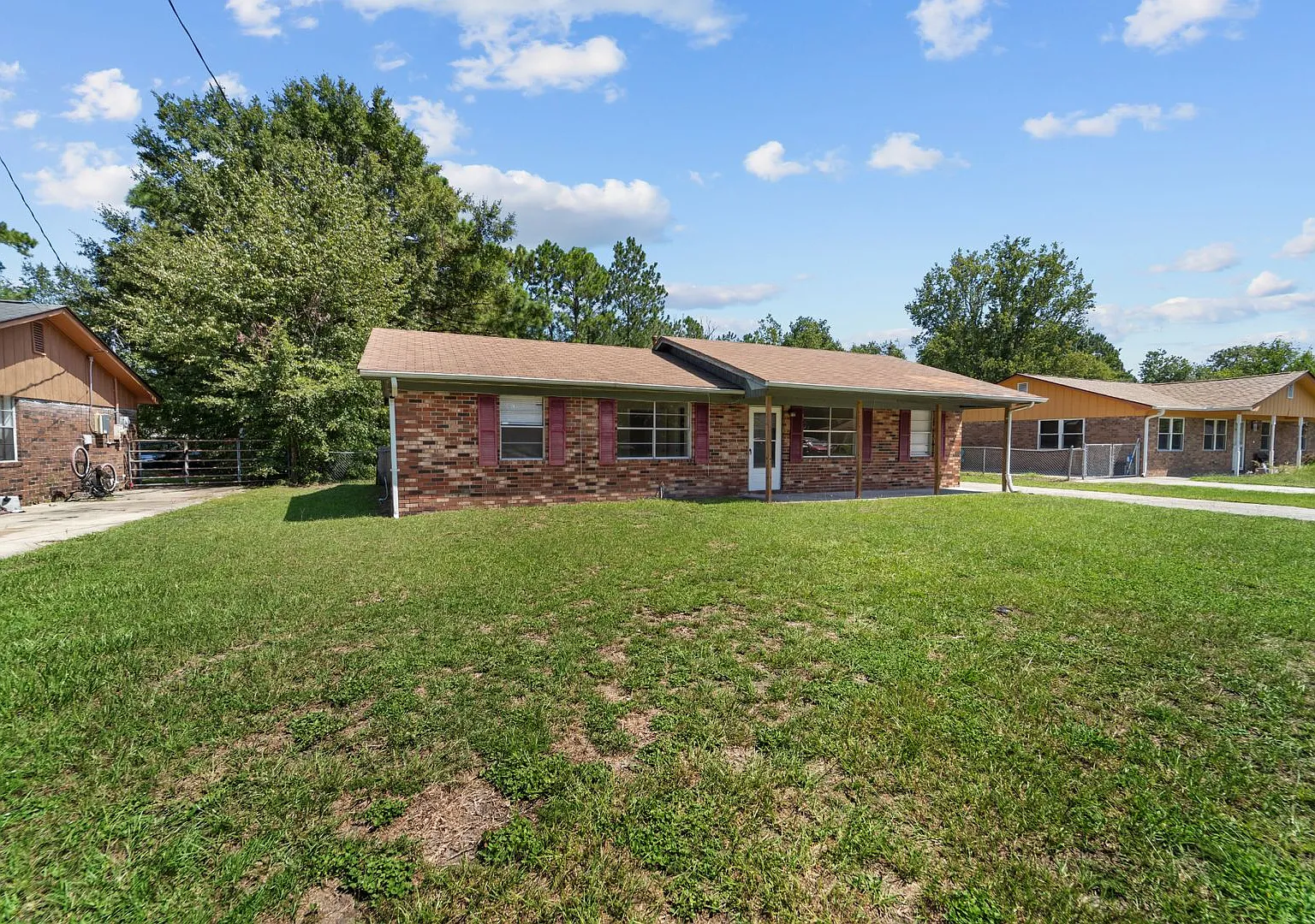 Bright & Spacious 4BR Ranch Home Near Fort Stewart — Photo 2