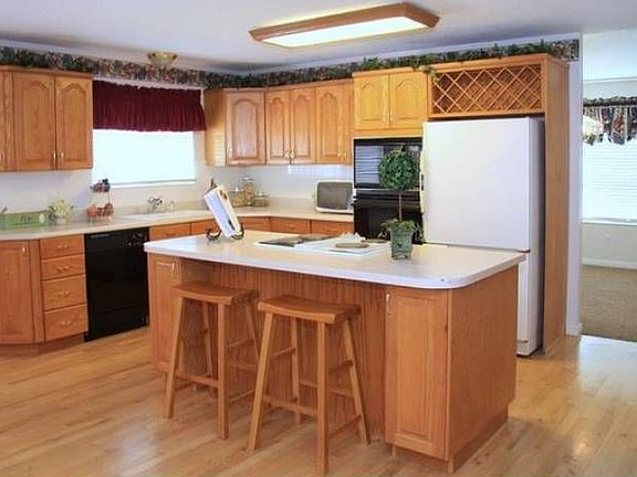 3rd image of 3613 S Arbor Park Dr