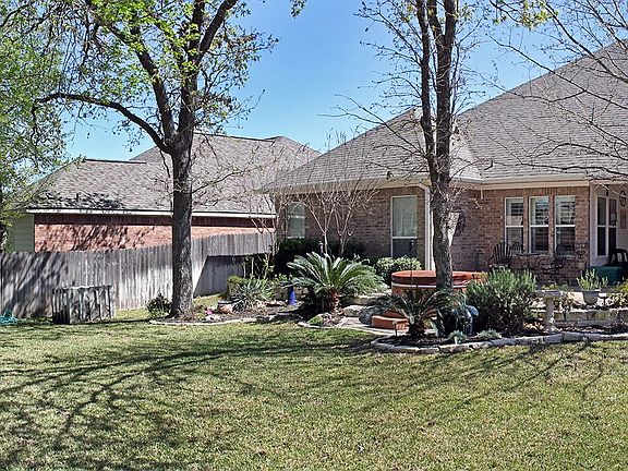 3rd image of 2612 Garden Brook Trl