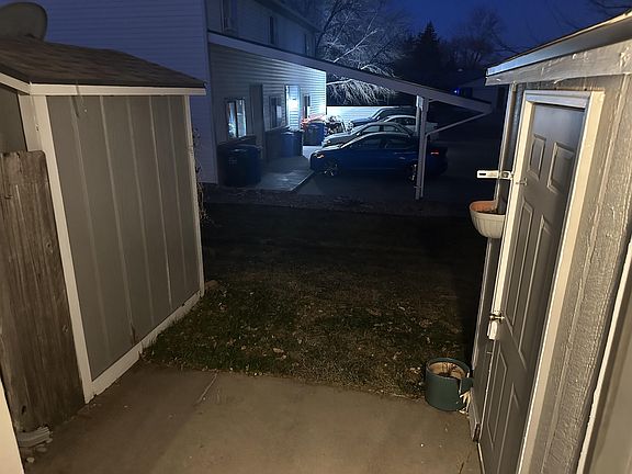 3rd image of 4887 Basswood Dr #4887