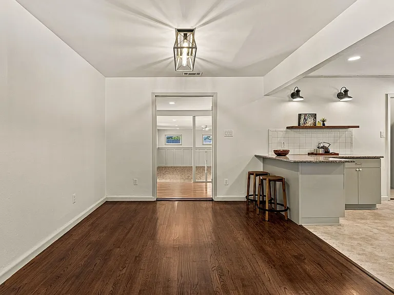 310 Hillcrest Ave — Photo 9