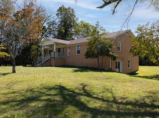 100 Philadelphia Rd, Lebanon, TN 37087