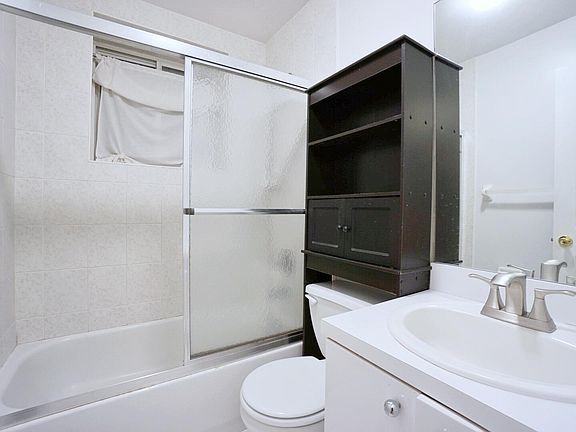 5th image of 116 Bayview Ln Floor 1