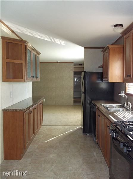 16x66 Kitchen View (2)