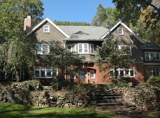 41 Bradford Ave, Montclair, NJ 07043