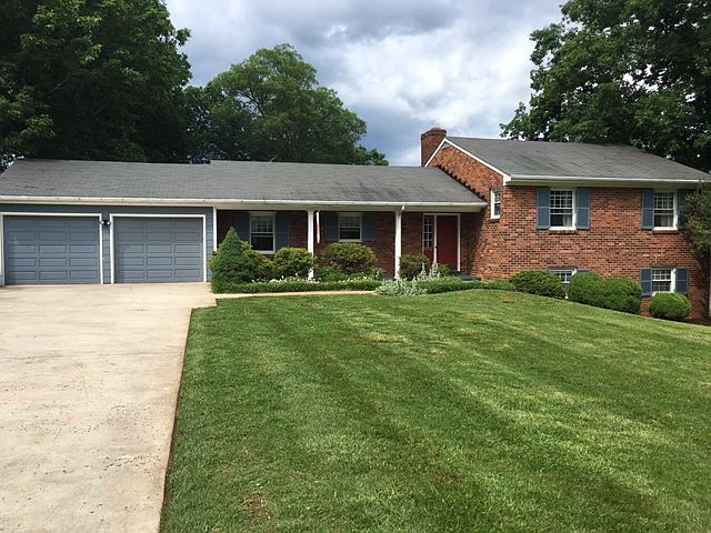 1st image of 767 Bonair Cir