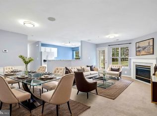 11405 Windleaf Ct #J-178, Reston, VA 20194