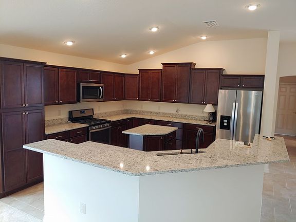 4th image of 2379 Zumwalt Ln