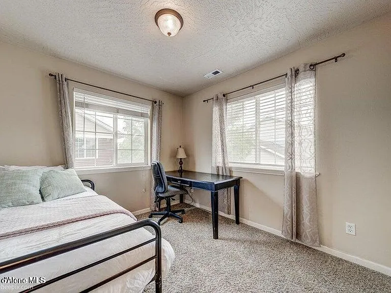 931 N Goldenrod Ct — Photo 14