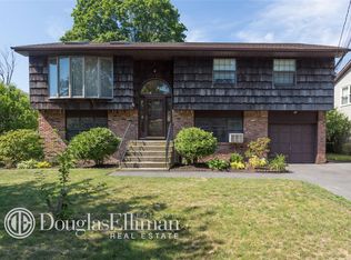 36 Schwab Rd, Melville, NY 11747