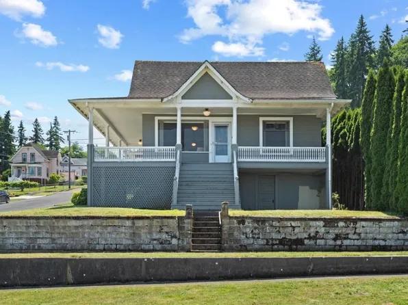 406 W C St, Rainier, OR 97048