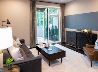 4554 Plateau Dr, Fairfax, VA 22030