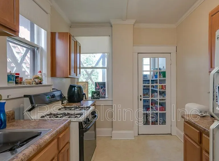 726 W Princess Anne Rd #1 — Photo 8
