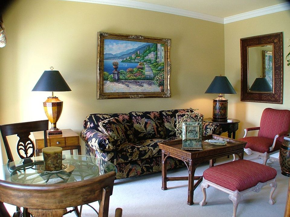 Professionally Decorated 1 Bedroom