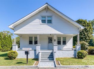 612 Lincoln Ave NW, Valdese, NC 28690