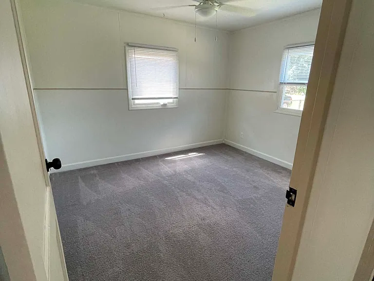 6752 Hamilton St — Photo 14