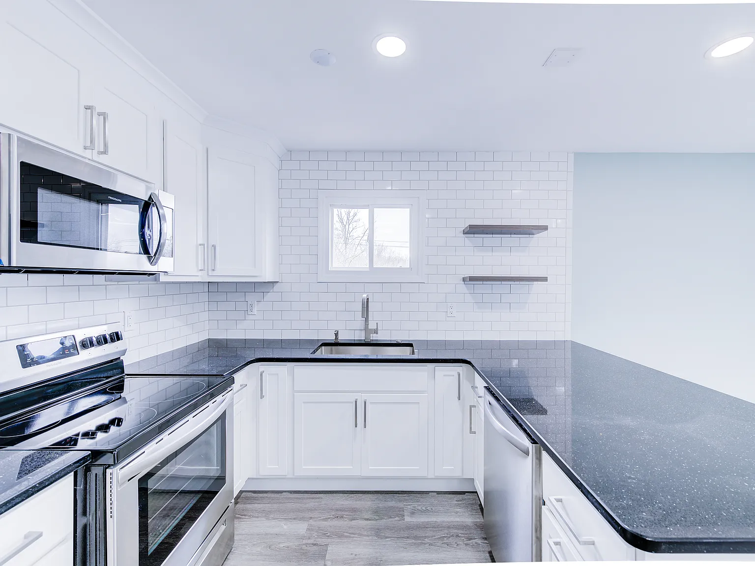 1 bed, 700 sqft, $1,650 — Photo 4