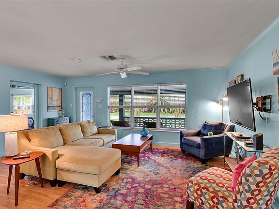 4th image of 2817 NW 7th Avenue