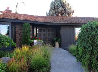 771 E Charron Rd, Moxee, WA 98936