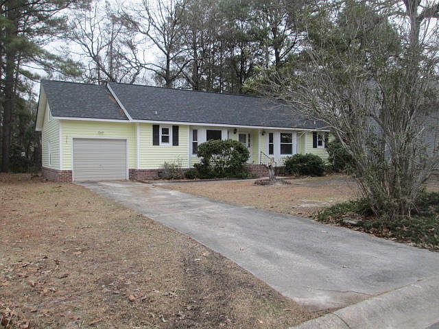 1st image of 225 Canaberry Cir
