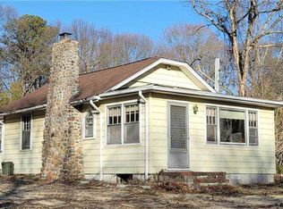 9 Pine St, Selden, NY 11784