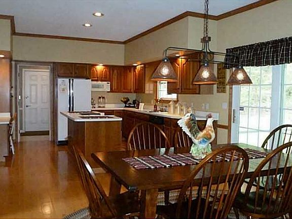 4th image of 10946 Grist Mill Dr