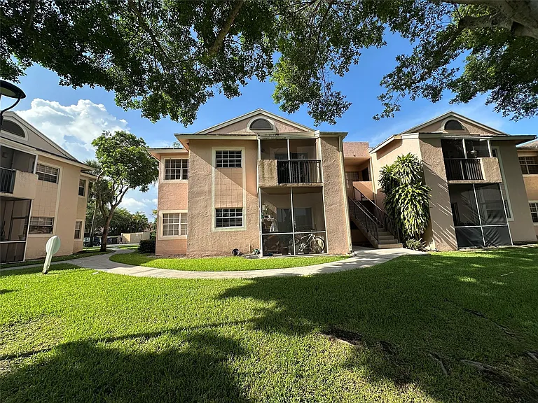 641 Cypress Lake Blvd #K18 — Photo 1