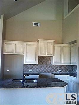 5th image of 6633 Thistle Wood Dr
