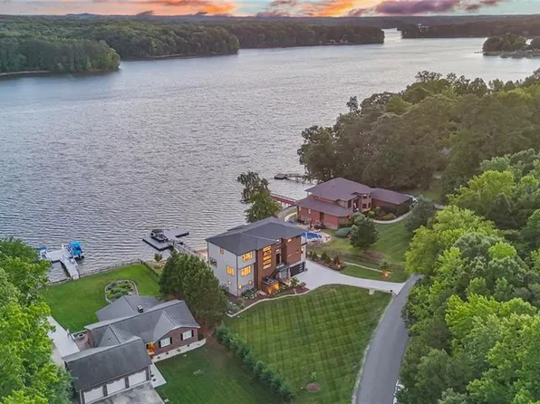850 Mainsail Rd, Salisbury, NC 28146