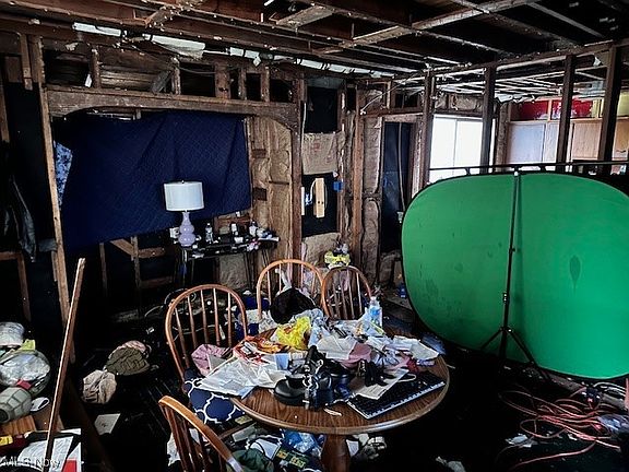 4th image of 34073 Beach Park Ave