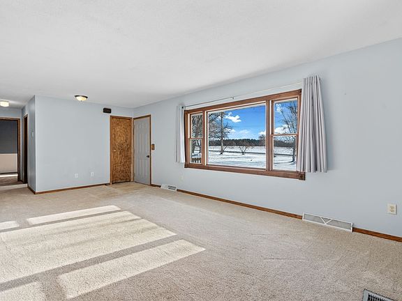 4th image of 806 Glover Road