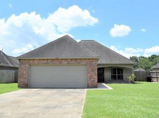 13134 Montrose Dr N, Denham Springs, LA 70726