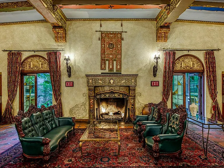 Los Altos — Photo 9