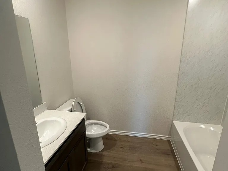 631 Minnie Ln — Photo 9
