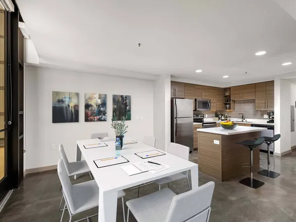 Ocean Shores, 40 Cedar Walk #1115, Long Beach, CA 90802