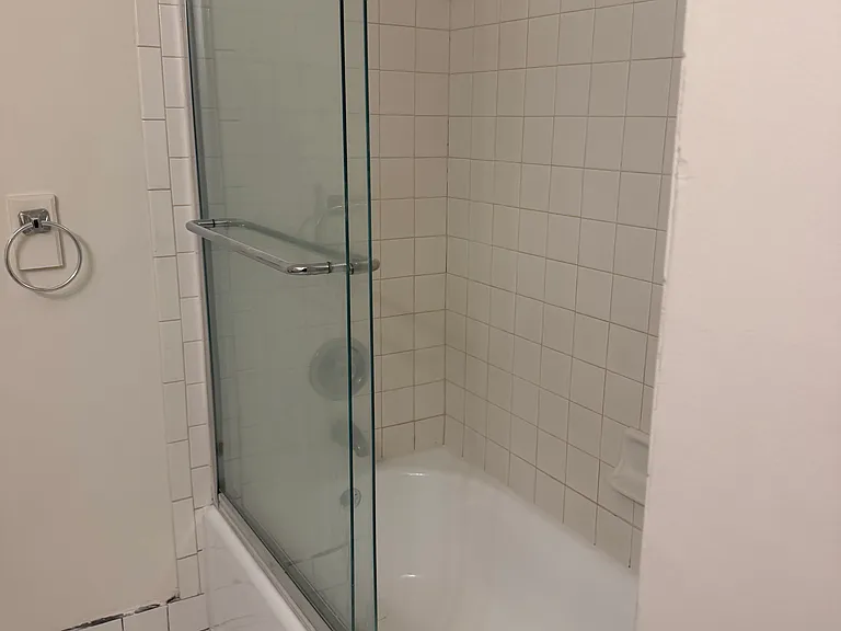 909 N 74th St #101 — Photo 17