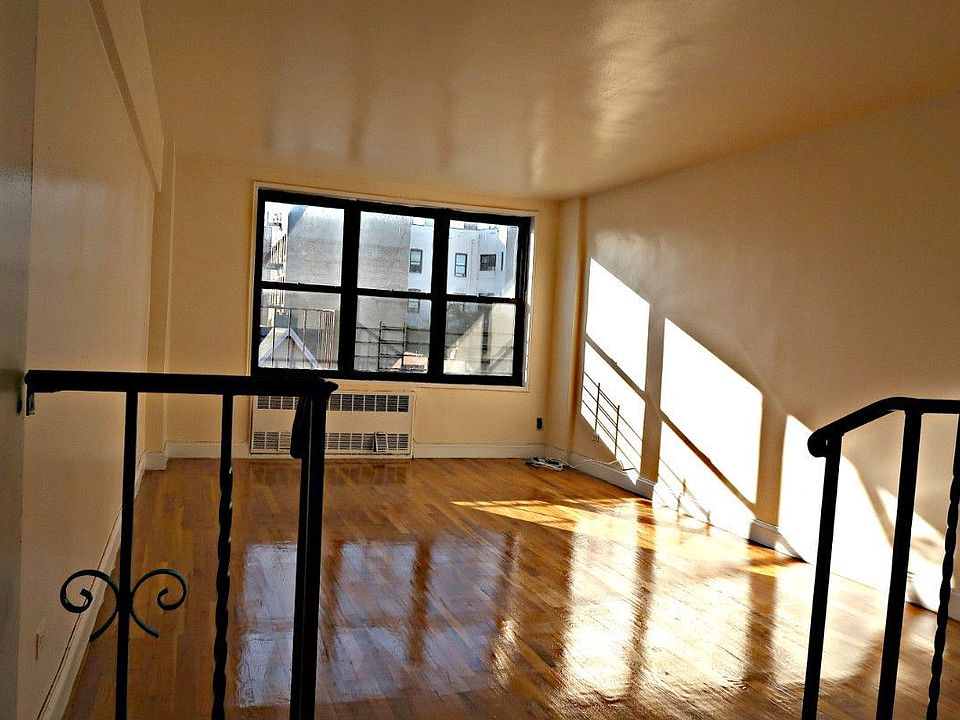 2nd image of 411 E 26th St #5H