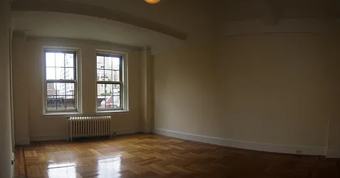 Rented by Siderow Residential Group