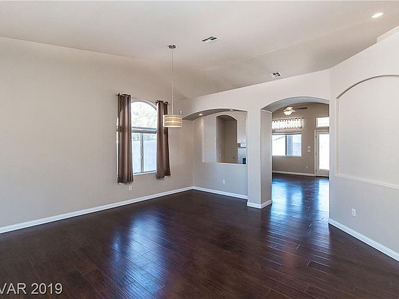 3rd image of 5932 Vista Luna St