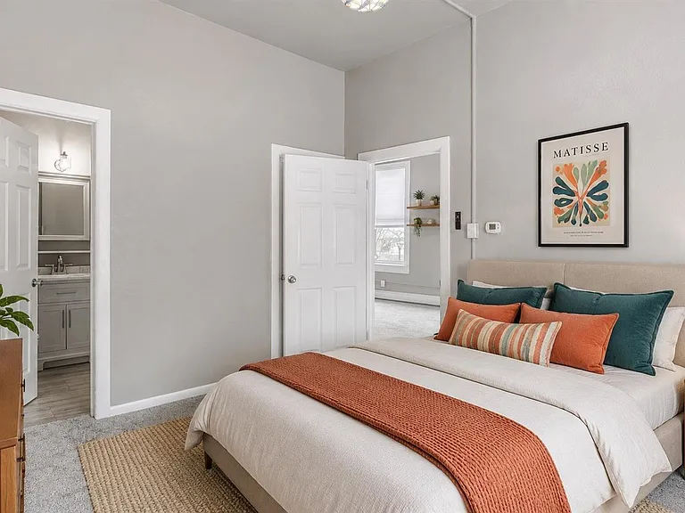 5630 Webster St #3 — Photo 10