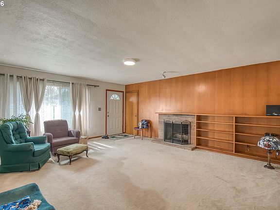 3rd image of 1611 Camino Dr