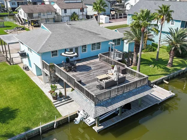 276 Barracuda St, Bayou Vista, TX 77563