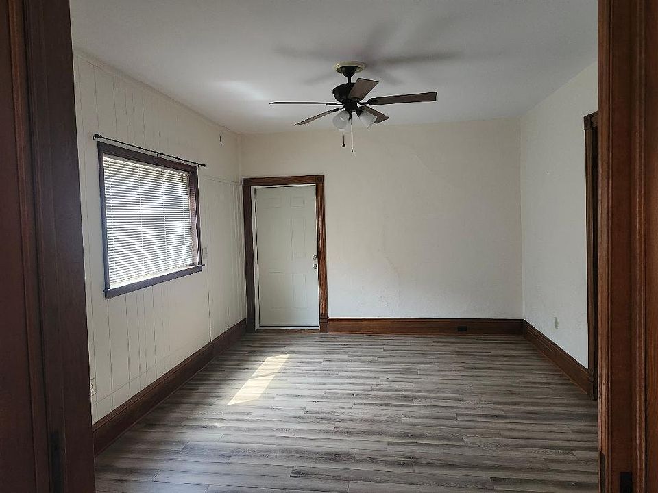dining room, family room