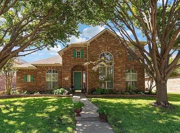 2nd image of 430 Shady Valley Dr