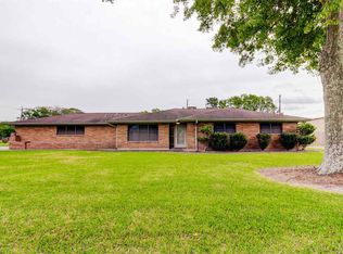 2703 Tyler Ave, Nederland, TX 77627