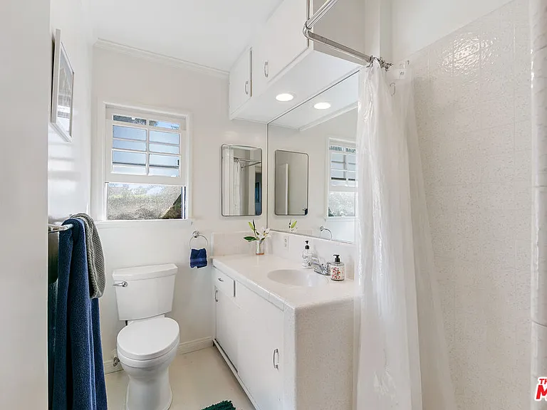 29242 Heathercliff Rd — Photo 10