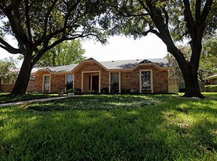 916 Dunbarton Dr, Richardson, TX 75081